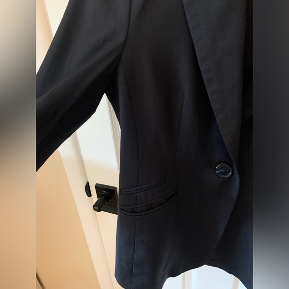 Relaxed navy 90s blazer from Talbots - Picture 2 of 4